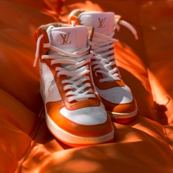 Authentic Louis Vuitton Rivoli sneakers - Picture 10 of 10